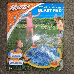 Stomp N Splash Blast Pad